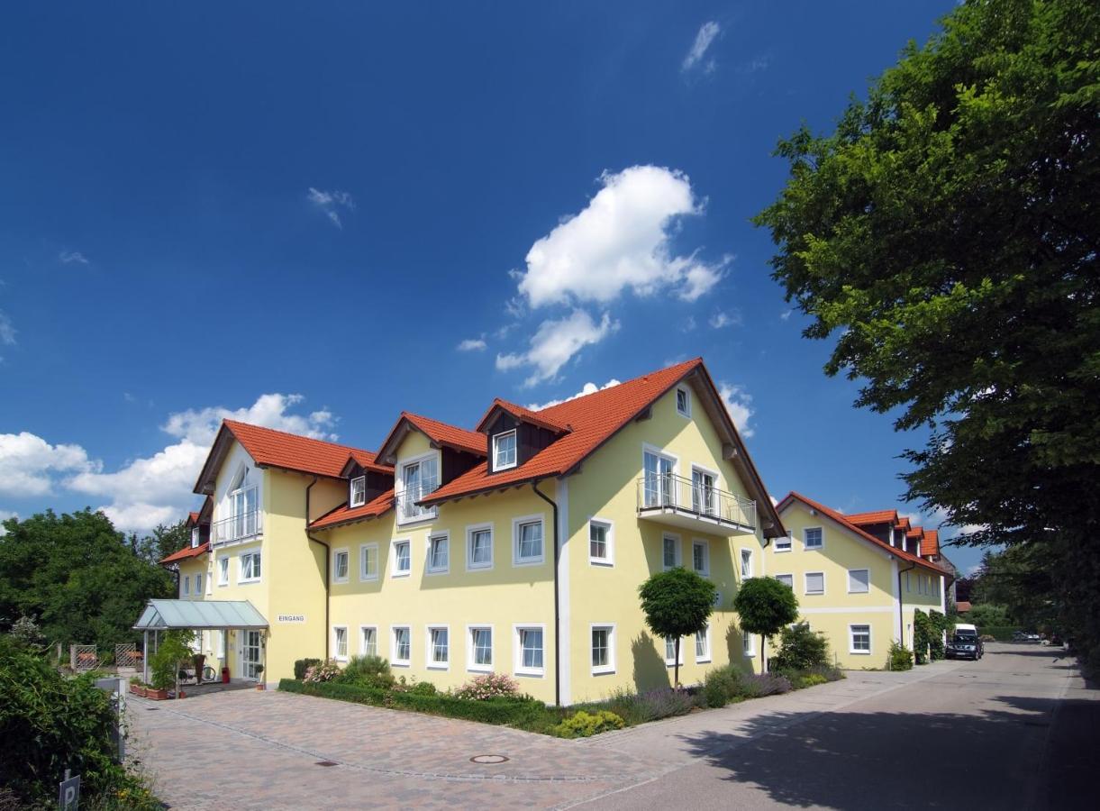 Familienhotel Nahe Der Therme Ердинг Екстериор снимка